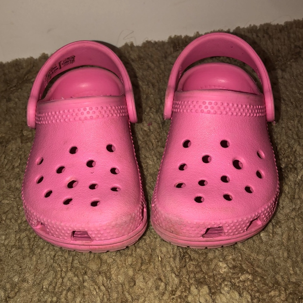 TODDLER CROCS